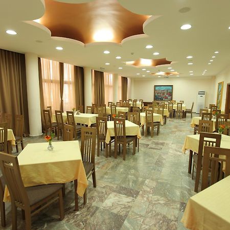 Hotel Kratis Kratovo Exterior photo